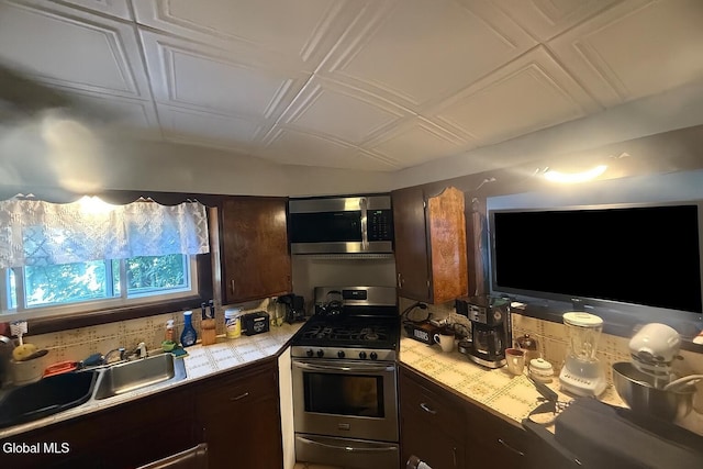 725 Snyders Corners Rd, Poestenkill, NY 12140 - photo 7