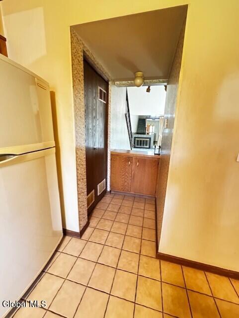 38 Commonwealth Dr, Bethlehem, NY 12077 - photo 4