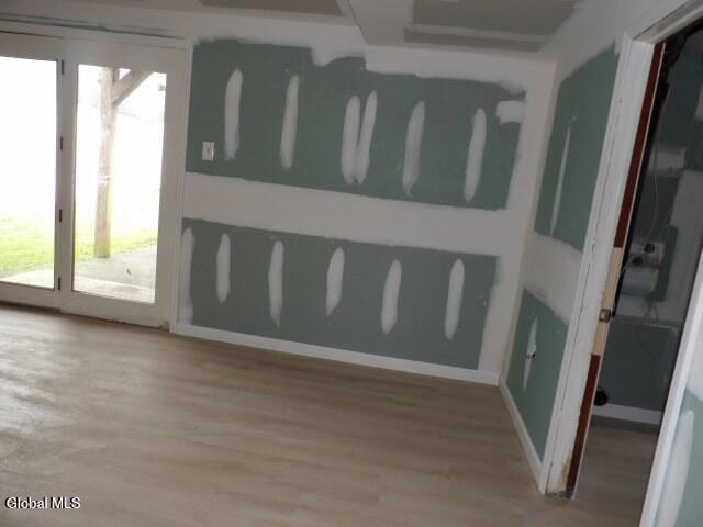 22 Oneil St, Troy, NY 12180 - photo 21