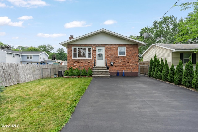 216 Gifford Rd, Schenectady, NY 12304 - photo 2
