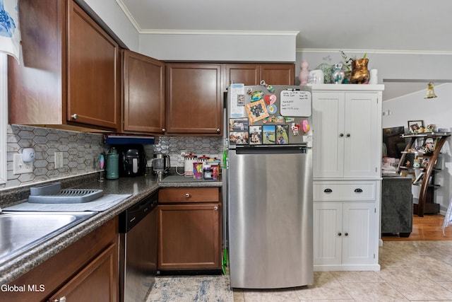 216 Gifford Rd, Schenectady, NY 12304 - photo 9