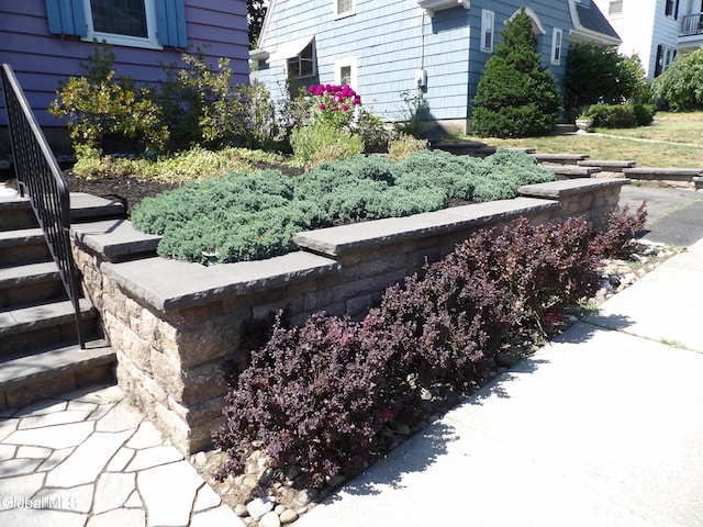 8 Croswell St, Albany, NY 12206 - photo 4