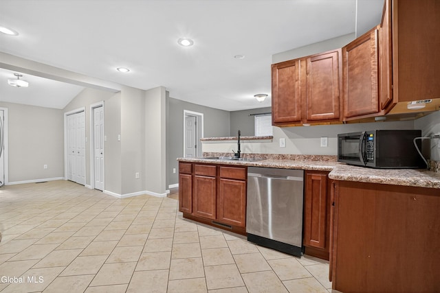 6 Fielding St, Glens Falls, NY 12801 - photo 17