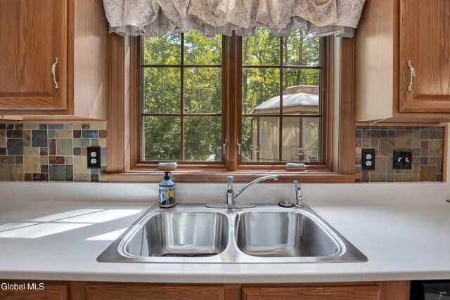 8 Tansey Ct, North Greenbush, NY 12198 - photo 10
