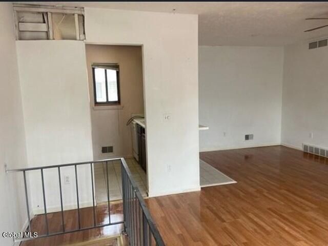 493 Eastbrooke Ln, Rochester, NY 14618 - photo 3