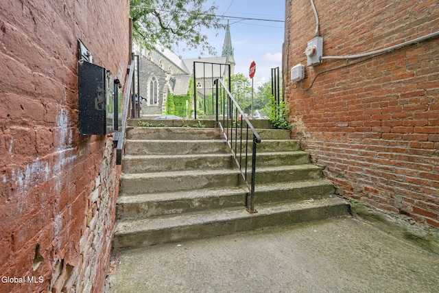 47 Ten Broeck St, Albany, NY 12210 - photo 32