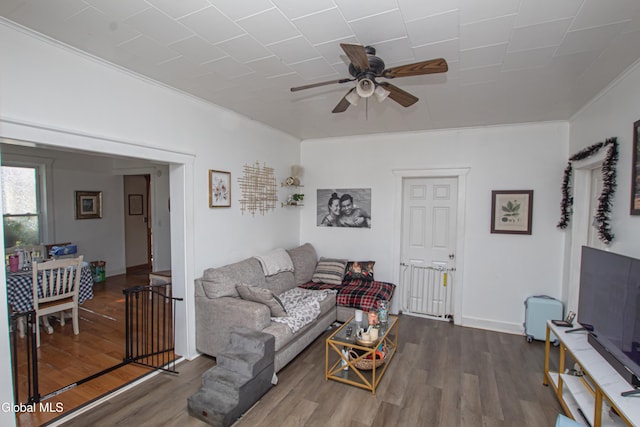 31 Dewitt St, Amsterdam, NY 12010 - photo 3