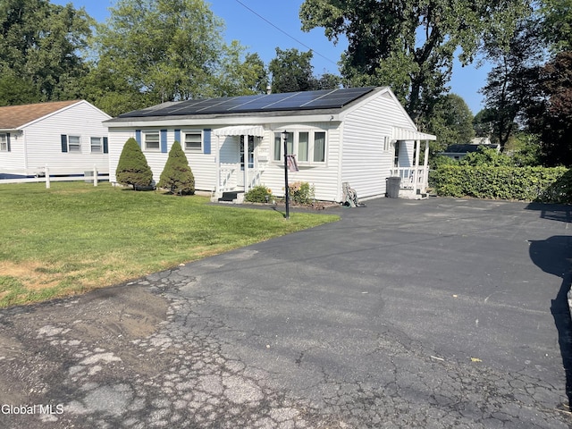 325 Gifford Rd, Schenectady, NY 12304 - photo 1