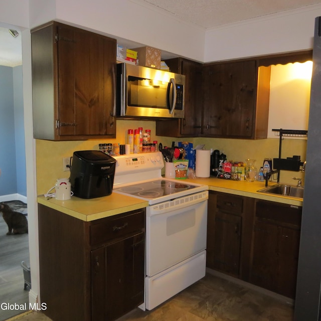 455 Chiswell Rd, Schenectady, NY 12304 - photo 17