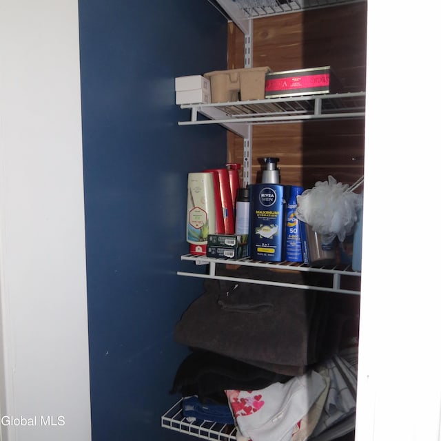 455 Chiswell Rd, Schenectady, NY 12304 - photo 27