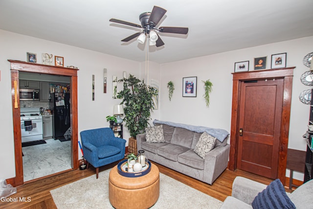 55 Sloane Ave, Amsterdam, NY 12010 - photo 9