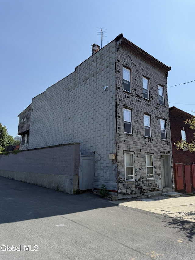 221 Myrtle Ave, Albany, NY 12202 - photo 2