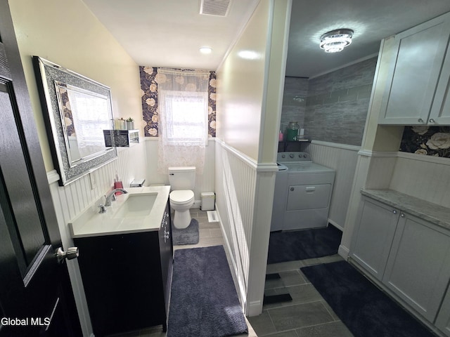 561 Clarendon St, Schenectady, NY 12308 - photo 22