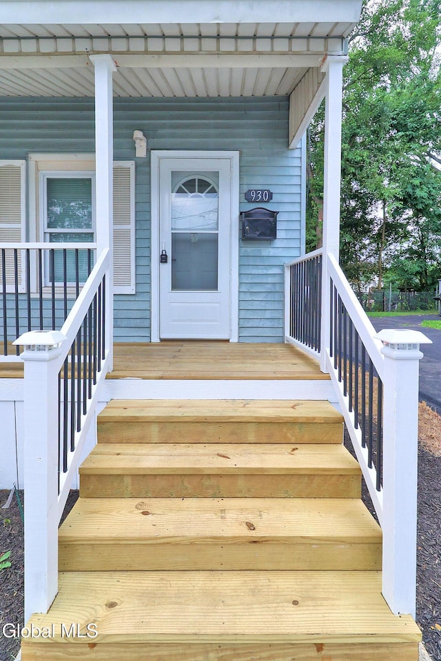 930 Bradt St, Schenectady, NY 12306 - photo 2