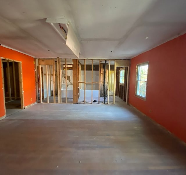 empty room featuring concrete floors