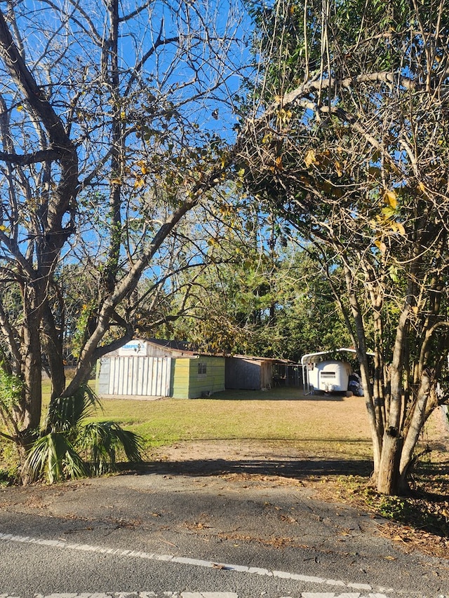 Listing photo 2 for 106 W Stanfill St, Hahira GA 31632