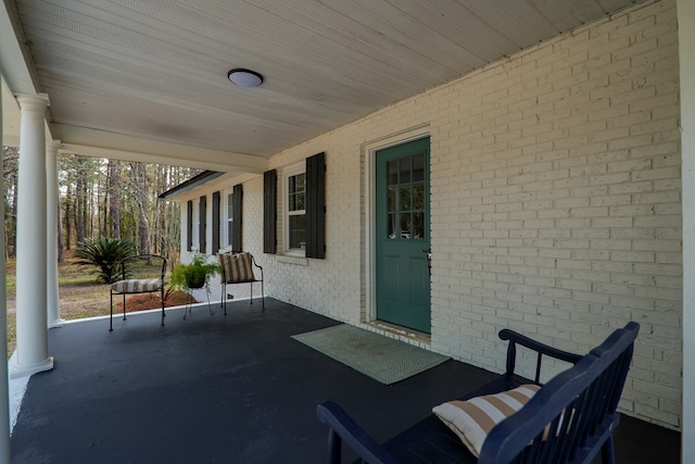 view of patio / terrace with covered porch