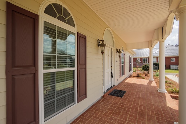 view of patio / terrace with covered porch