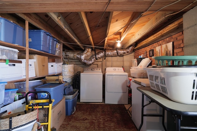 basement featuring washer and clothes dryer