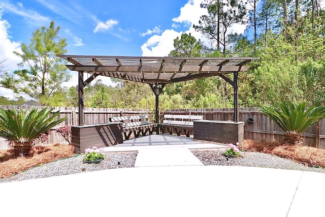 3342 Norton Pl, Valdosta, GA 31605 - surrounding community featuring a patio, a pergola, and a fenced backyard