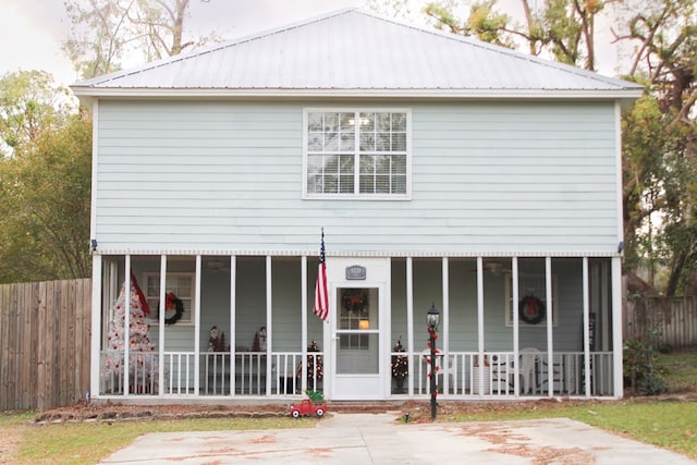 view of front of home