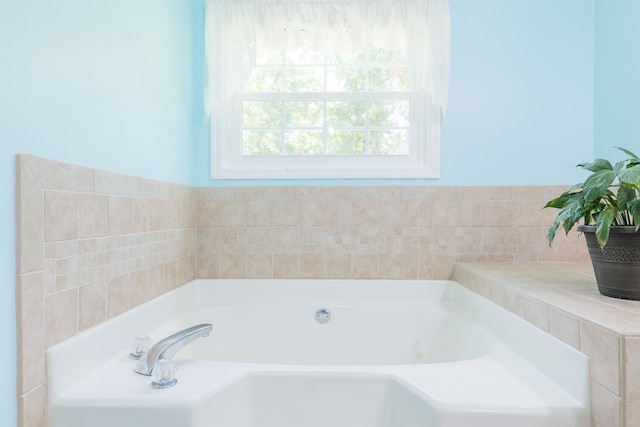 4600 Rustic Ridge Rd, Valdosta, GA 31602 - bathroom with a garden tub