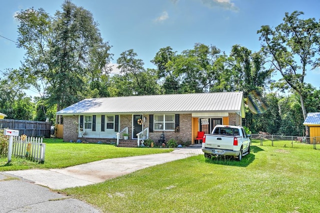 419 Judy Ann Dr, Hahira, GA 31632 - photo 1