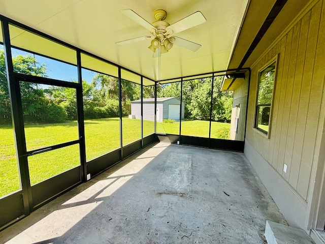 2005 Pinecliff Dr, Valdosta, GA 31602 - unfurnished sunroom featuring ceiling fan