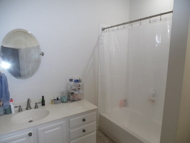 2502B Jerry Jones Dr Unit 3, Valdosta, GA 31602 - bathroom with vanity and shower / tub combination