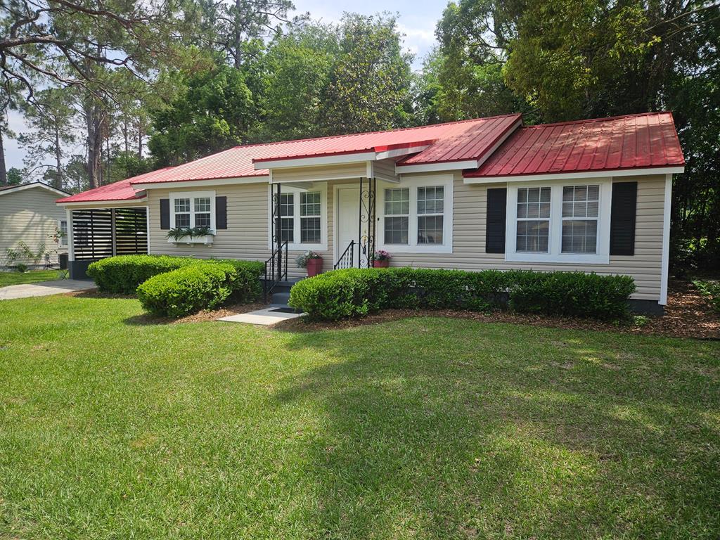 307 Chism Ave, Nashville, GA 31639 - photo 1