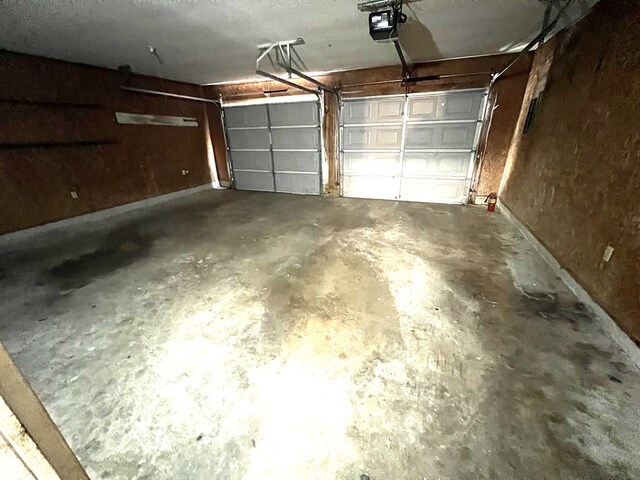 957 Mcafina Trl, Valdosta, GA 31602 - garage with a garage door opener