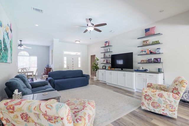 4604 Rustic Ridge Rd, Valdosta, GA 31602 - living area featuring a ceiling fan, healthy amount of natural light, light wood-style floors, and recessed lighting
