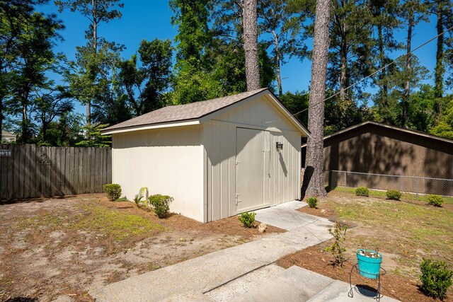 view of outbuilding