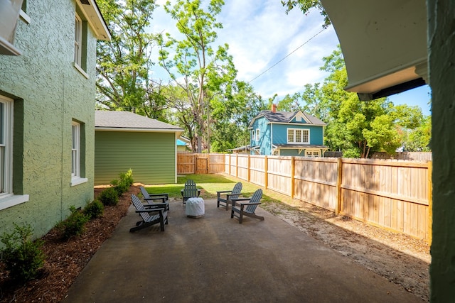 200 E College St, Valdosta, GA 31602 - view of patio with a fenced backyard