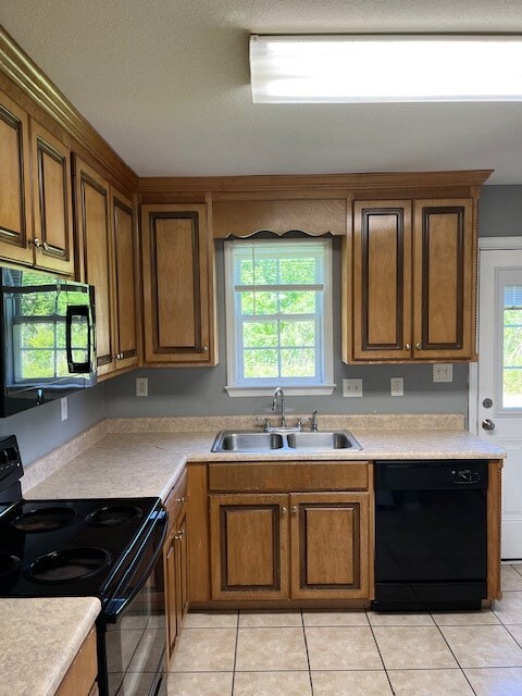 2713 Pineview Dr Unit A & B, Valdosta, GA 31602 - photo 7