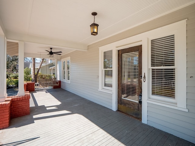 deck with ceiling fan