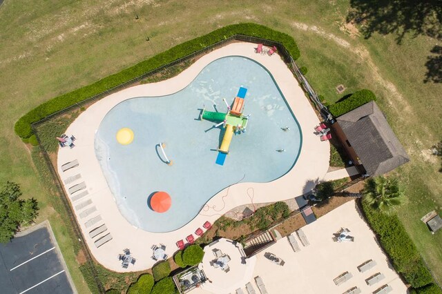4849 Oak Arbor Dr, Valdosta, GA 31602 - aerial view of a pool