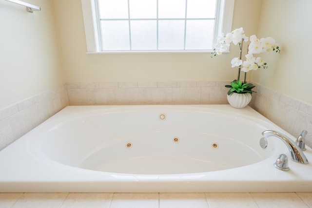 bathroom with a tub