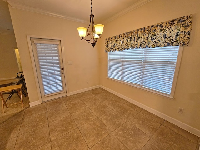 tiled spare room with crown molding and an inviting chandelier