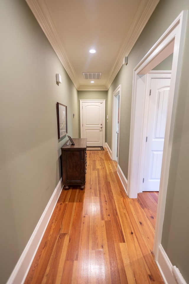 4059 Live Oaks Cir, Valdosta, GA 31601 - hall featuring crown molding, light wood finished floors, and recessed lighting