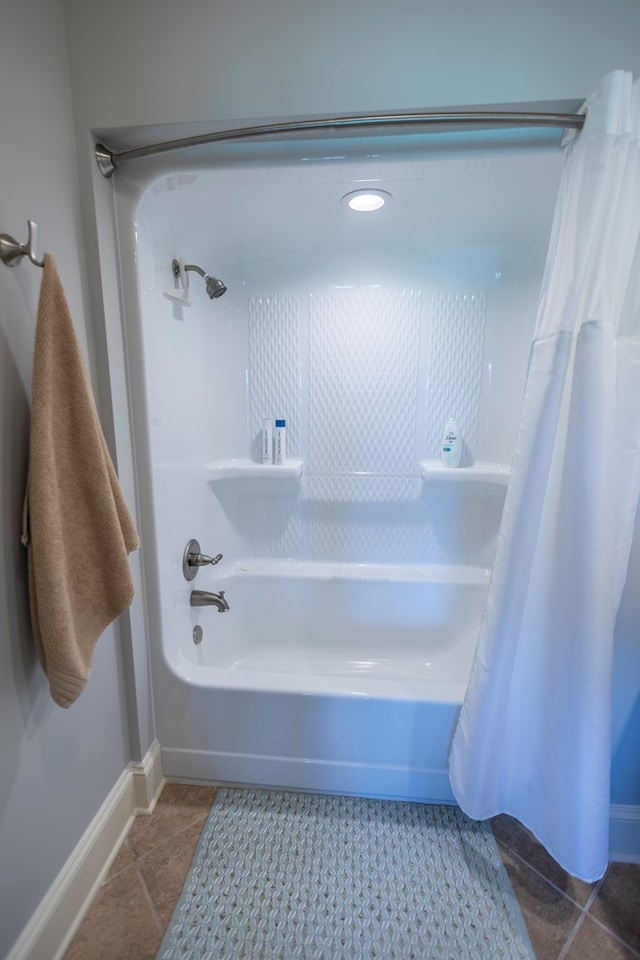 4059 Live Oaks Cir, Valdosta, GA 31601 - full bath featuring shower / tub combo and tile patterned flooring