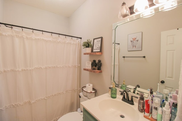 5300 Hidden Oaks Blvd, Lake Park, GA 31636 - full bathroom with vanity and curtained shower