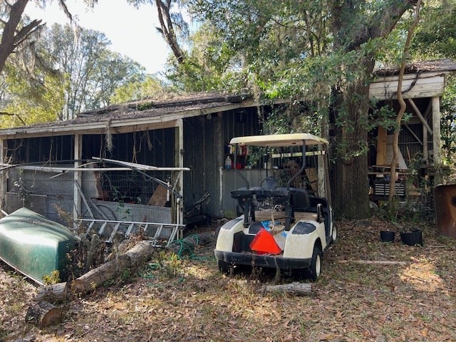 view of outbuilding