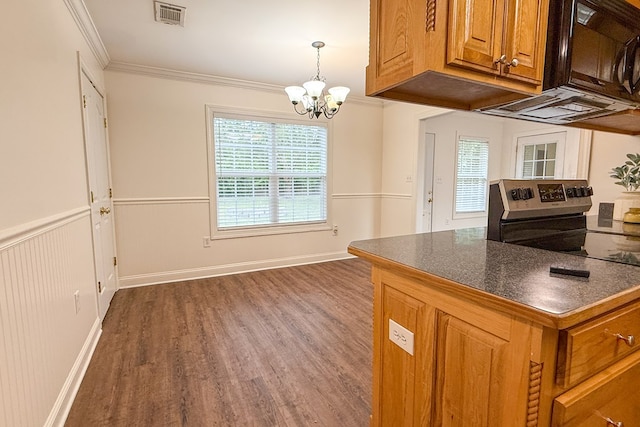 17 Ard Rd, Ray City, GA 31645 - kitchen featuring dark countertops, brown cabinets, a chandelier, wood finished floors, and crown molding