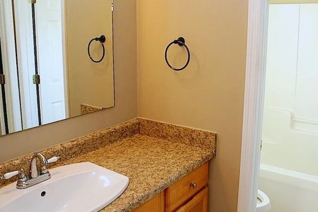 3802 Pondside Cir, Valdosta, GA 31605 - full bathroom with vanity