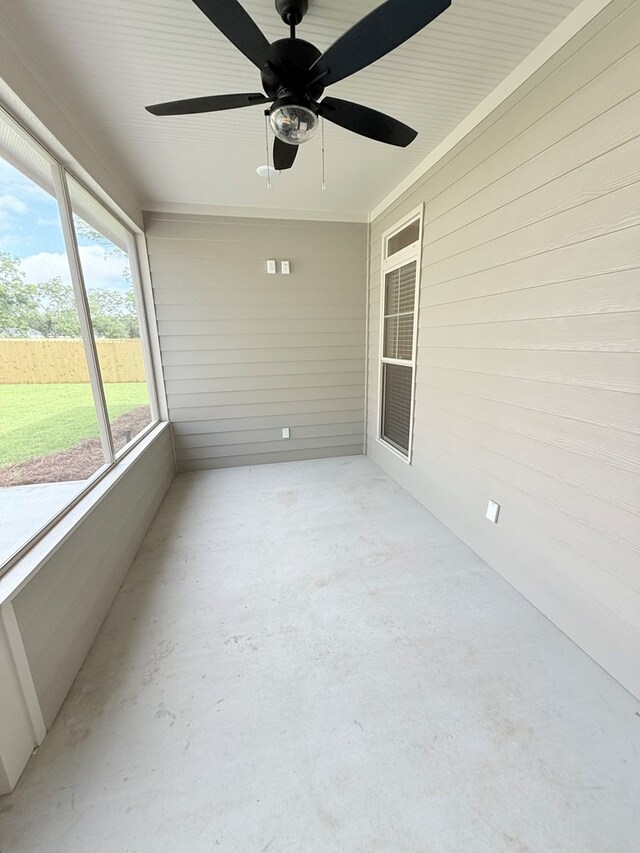 4965 Hatfield Cir, Hahira, GA 31632 - unfurnished sunroom with ceiling fan