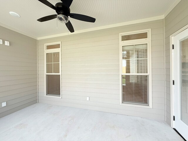 4965 Hatfield Cir, Hahira, GA 31632 - view of patio with a ceiling fan