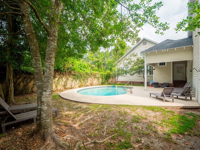 103 W Moore St, Valdosta, GA 31602 - view of swimming pool with a patio area and a fenced backyard
