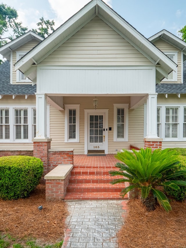 103 W Moore St, Valdosta, GA 31602 - view of front of property with roof with shingles and covered porch