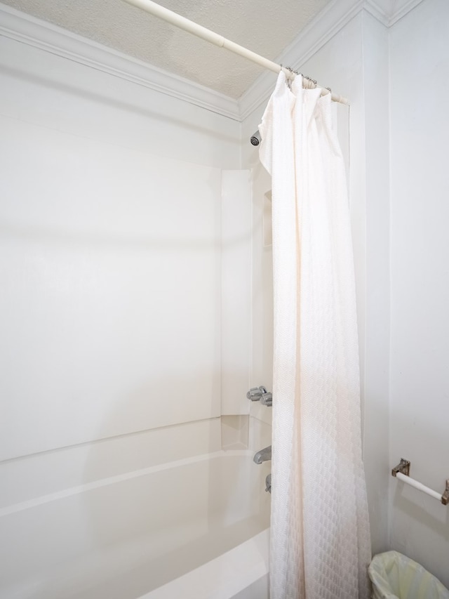 103 W Moore St, Valdosta, GA 31602 - bathroom with shower / bath combo